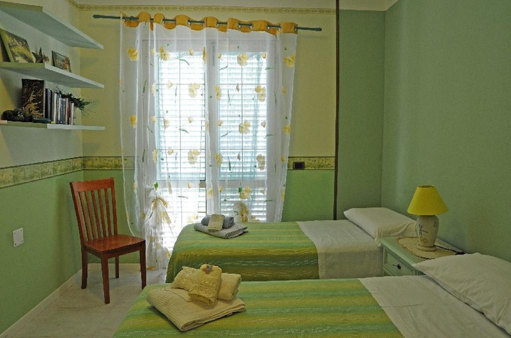 Oasi Del Relax Bed and Breakfast Civitavecchia Δωμάτιο φωτογραφία